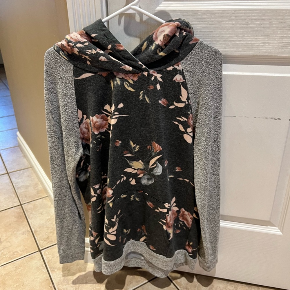 Flower sweater